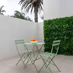 Oasis A - Centre Apartment